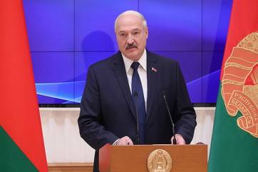 Лукашенко призвал активнее поставлять продовольствие в РФ и Китай